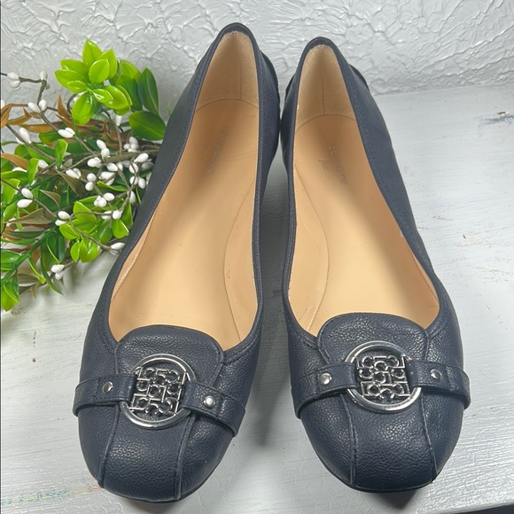 Liz Claiborne Shoes - Liz Claiborne Black Leather Flats with Silver Accent